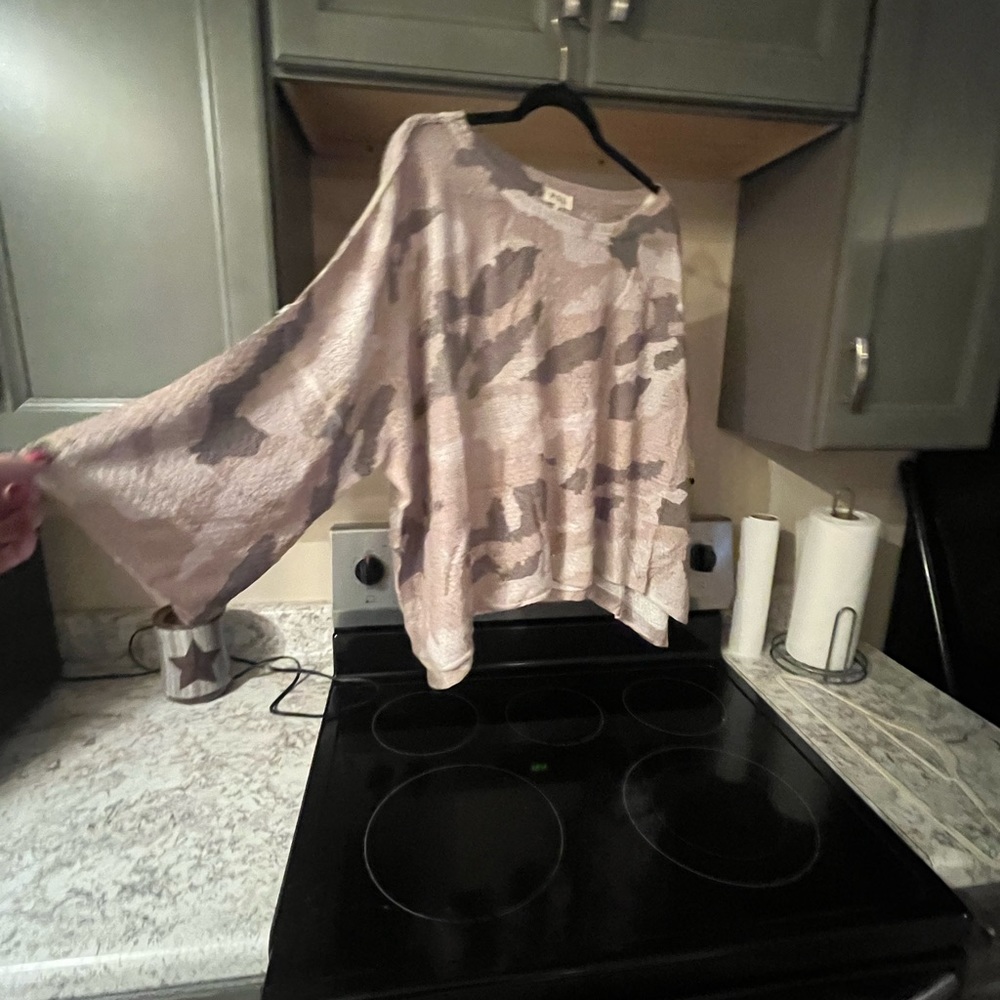 Camo, Textured top
